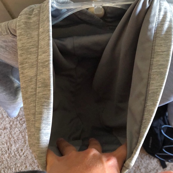 Heather grey under armour hoodie - Picture 5 of 6